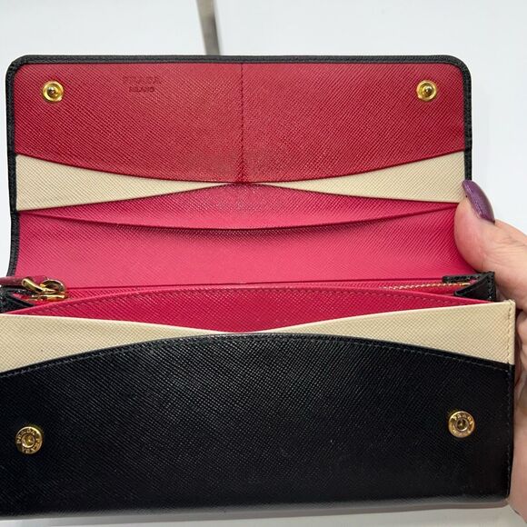 Prada Saffiano Pink and Cream Interior Long Wallet RARE - Picture 6 of 16